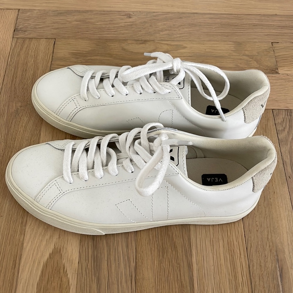 Worn once veja women’s shoes